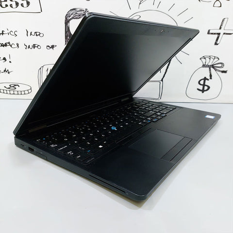 DELL 5580 I5 7TH , RAM 8G , 256 , INTEL , CAM , 15.6 FULLKEYBOORD